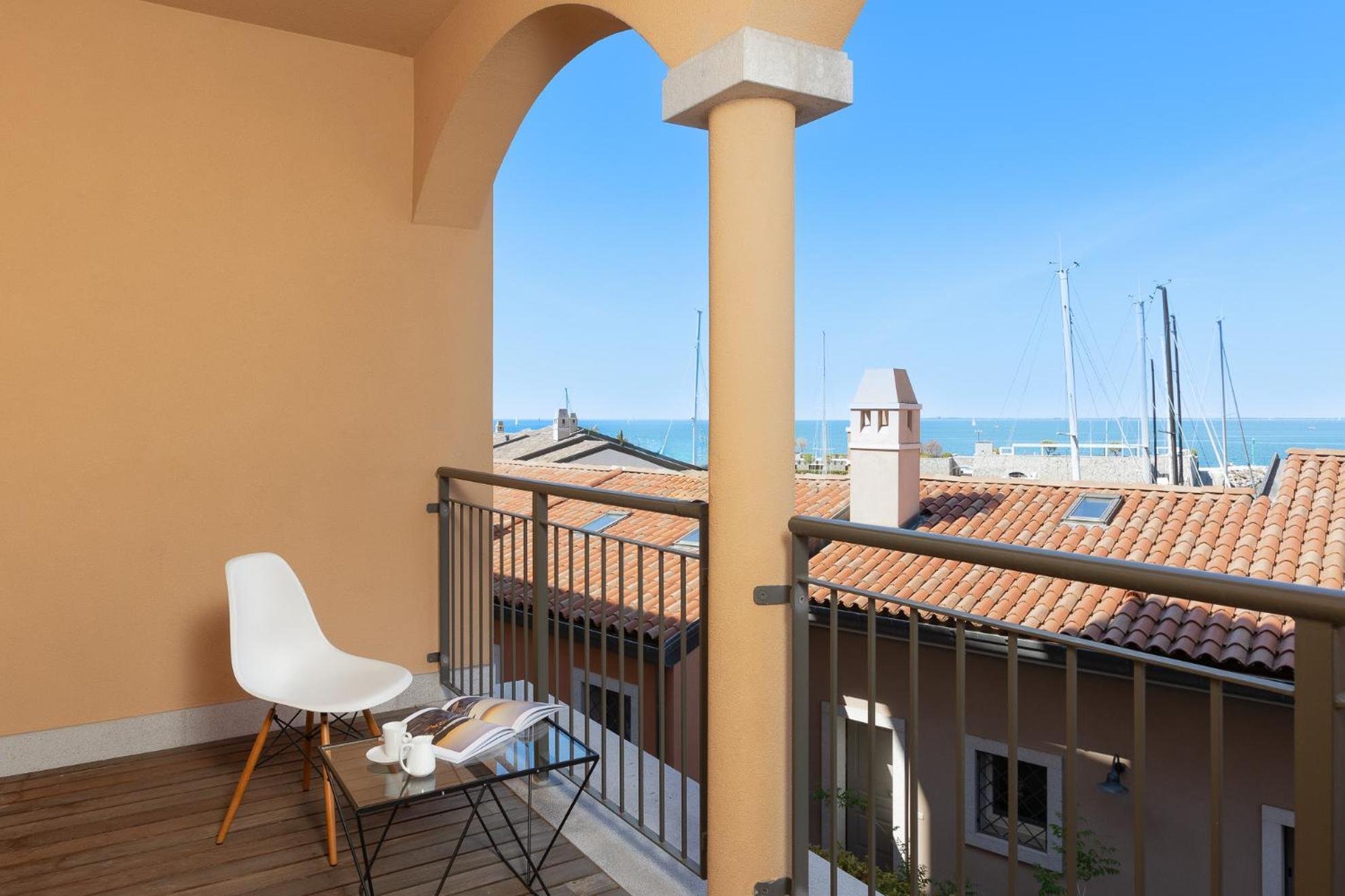 Portopiccolo Apartments Sistiana Exteriör bild