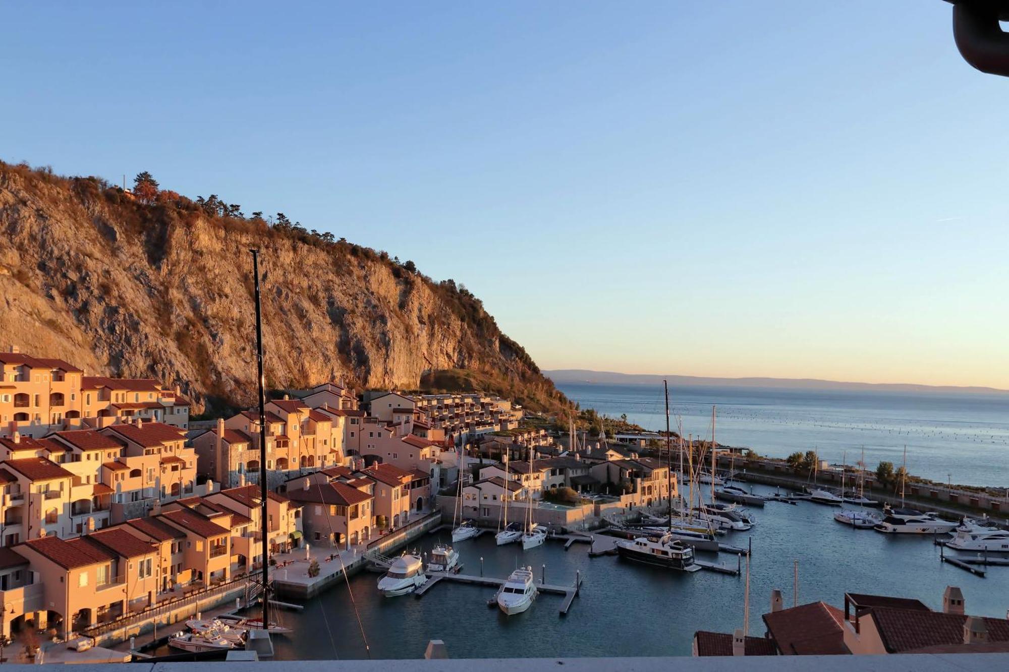 Portopiccolo Apartments Sistiana Exteriör bild